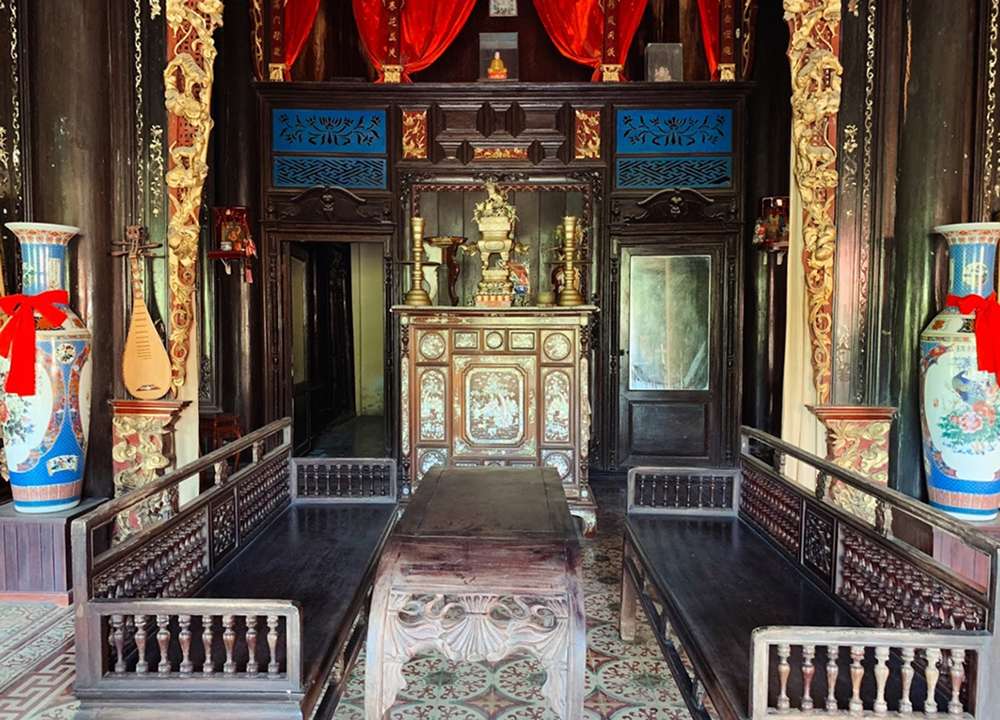 Không gian bên trong nhà cổ Cai Cường