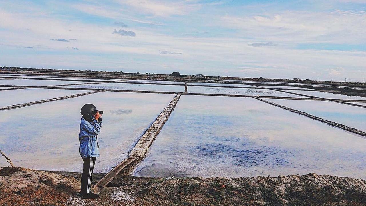 Khách Du Lịch Check In