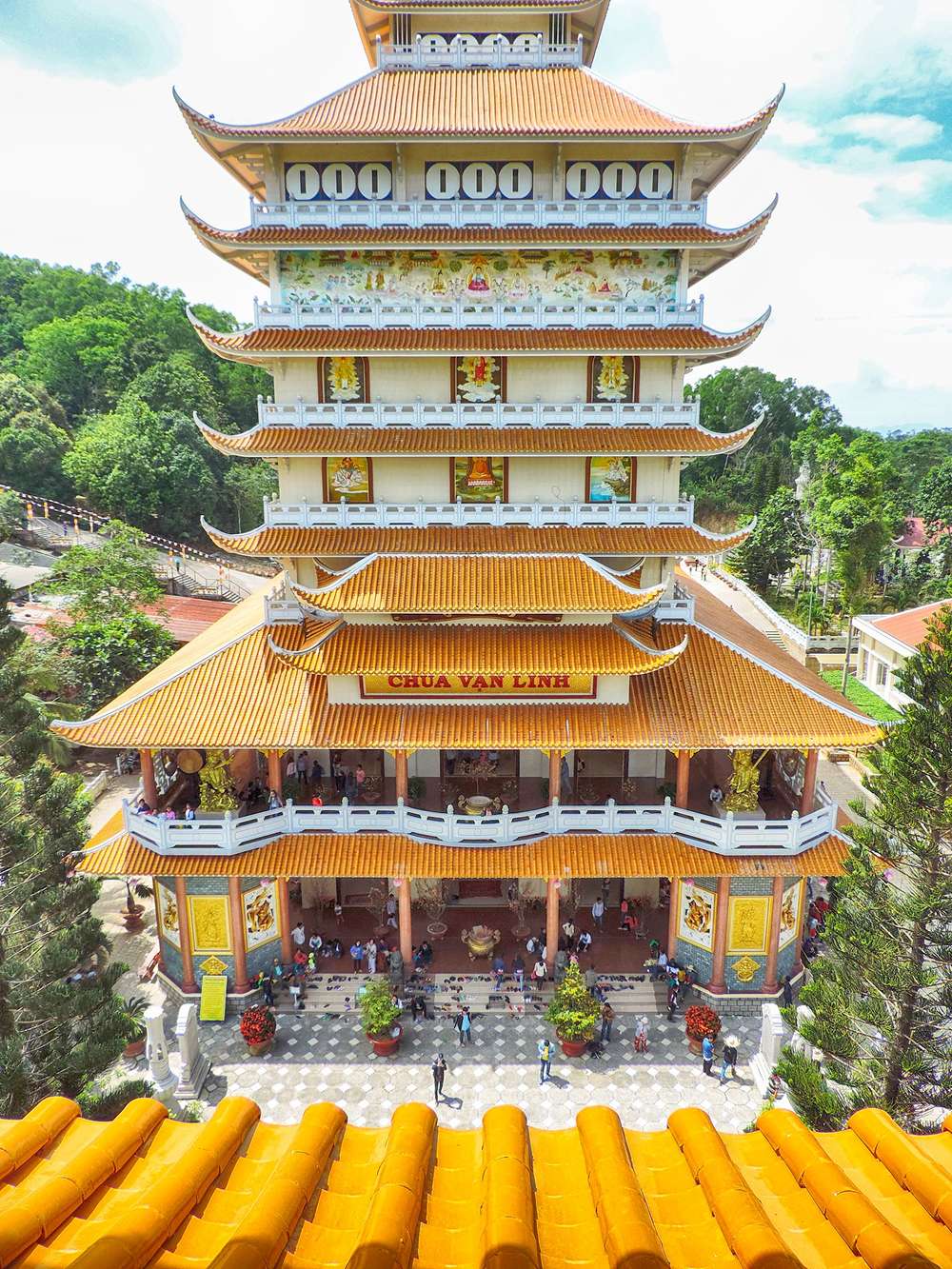 Chùa Vạn Linh linh thiêng