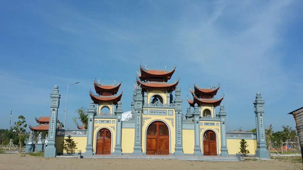 Cổng Thiền viện Trúc Lâm Sóc Trăng