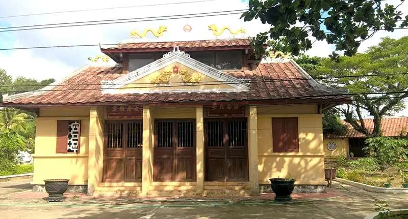 Đình Làng Tân Hưng mang đậm kiến trúc cổ của vùng đất Nam Bộ