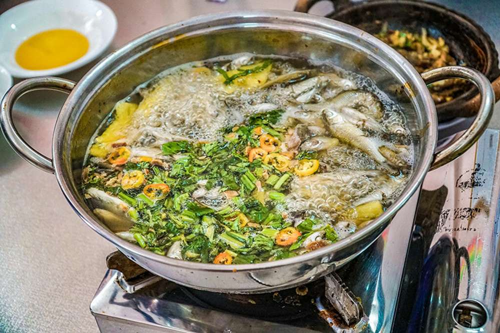 Ấn tượng với món canh chua cá linh miền tây