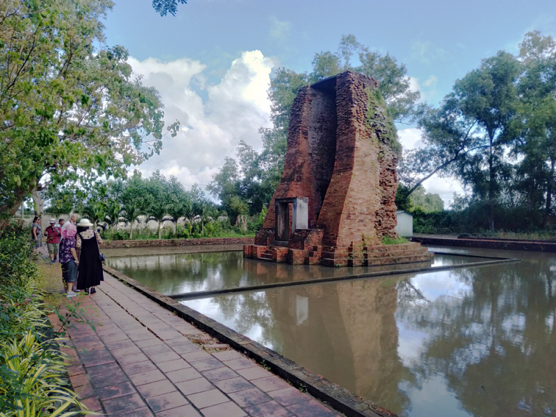 Lịch Sử Và Ý Nghĩa Của Tháp Vĩnh Hưng