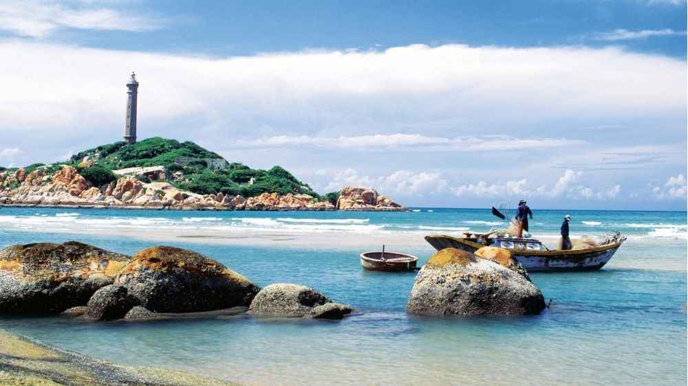 Mùa đẹp nhất trong năm tại hải đăng Kê Gà 