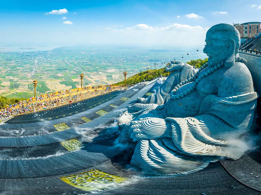 Tôn tượng Bồ Tát Di Lặc