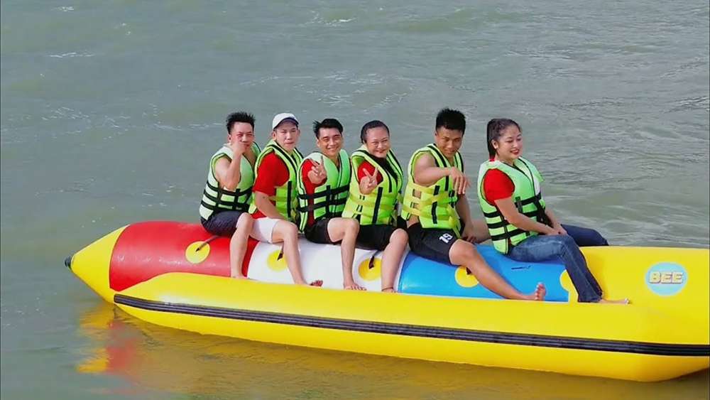 Trải nghiệm chơi phao chuối