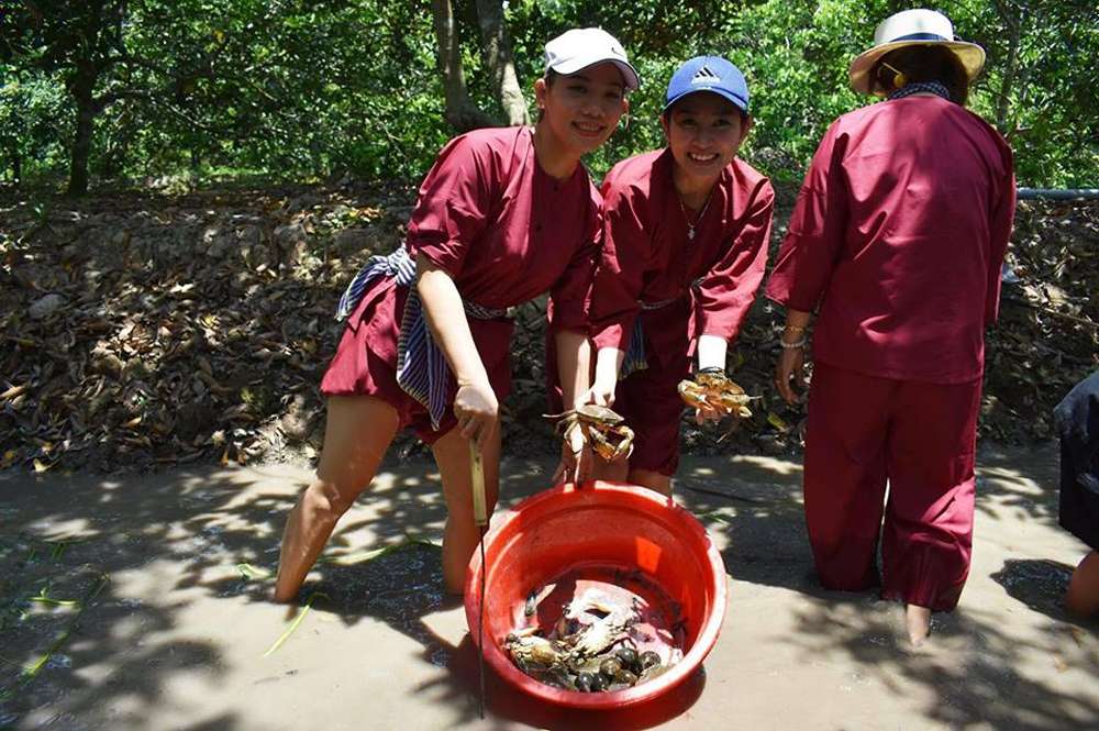 Trải nghiệm bắt cá dân dã