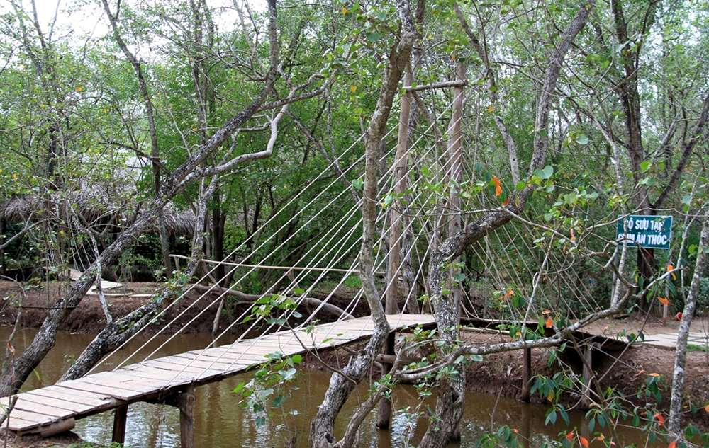 Vườn chim Bạc Liêu