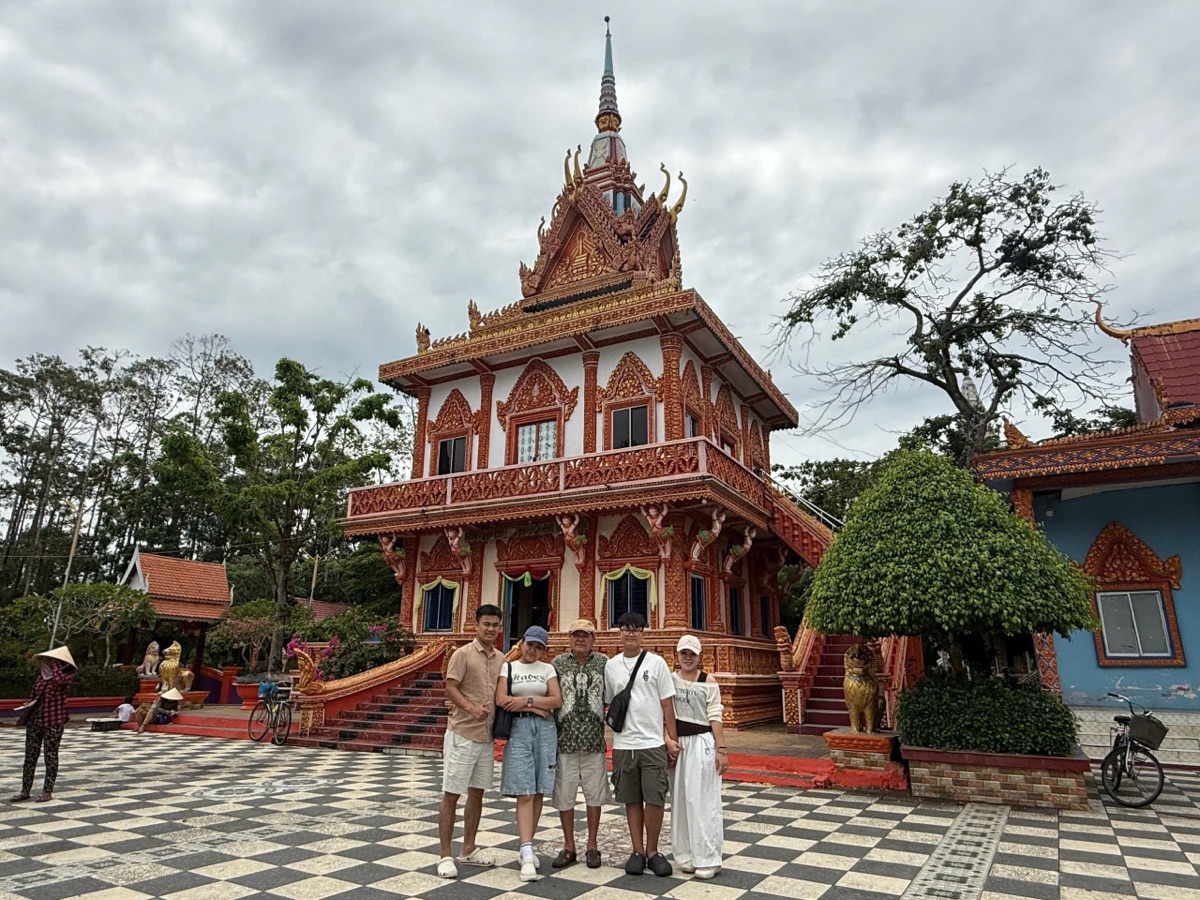 Ảnh thực tế khách du lịch chùa Som Rong cùng Du Lịch Bình Minh — 11