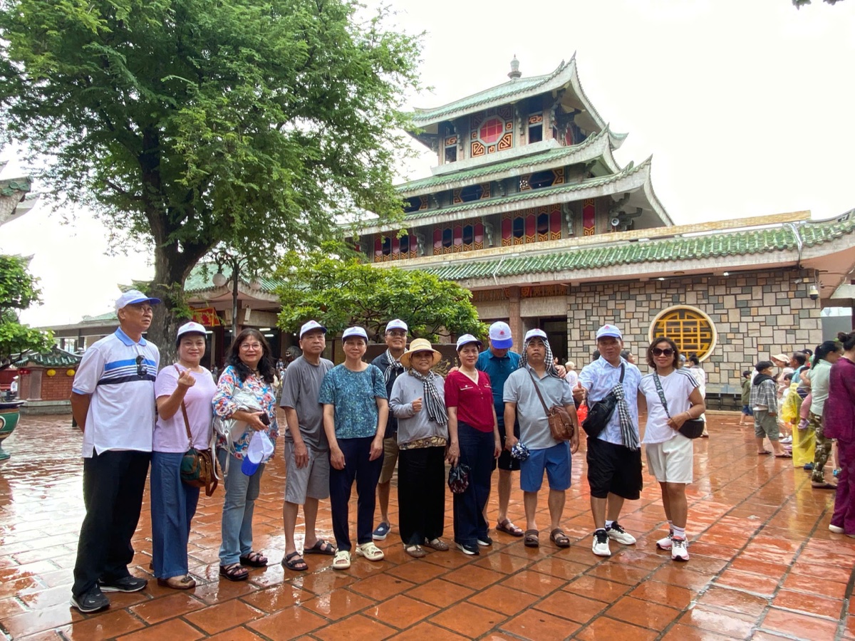 Ảnh thực tế khách du lịch chùa Som Rong cùng Du Lịch Bình Minh
