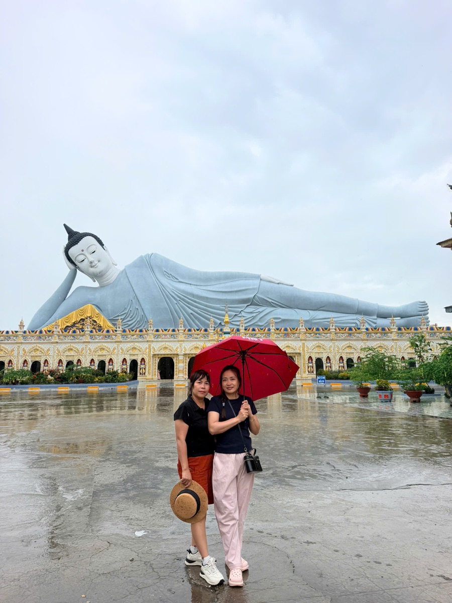 Ảnh thực tế khách du lịch chùa Som Rong cùng Du Lịch Bình Minh