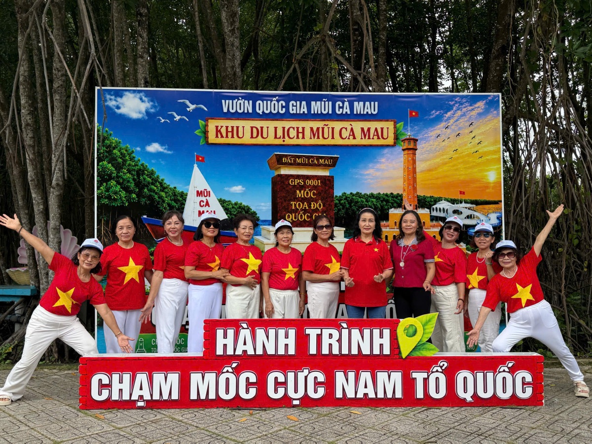 Ảnh thực tế khách du lịch Đất Mũi Cà Mau cùng Du Lịch Bình Minh — 5