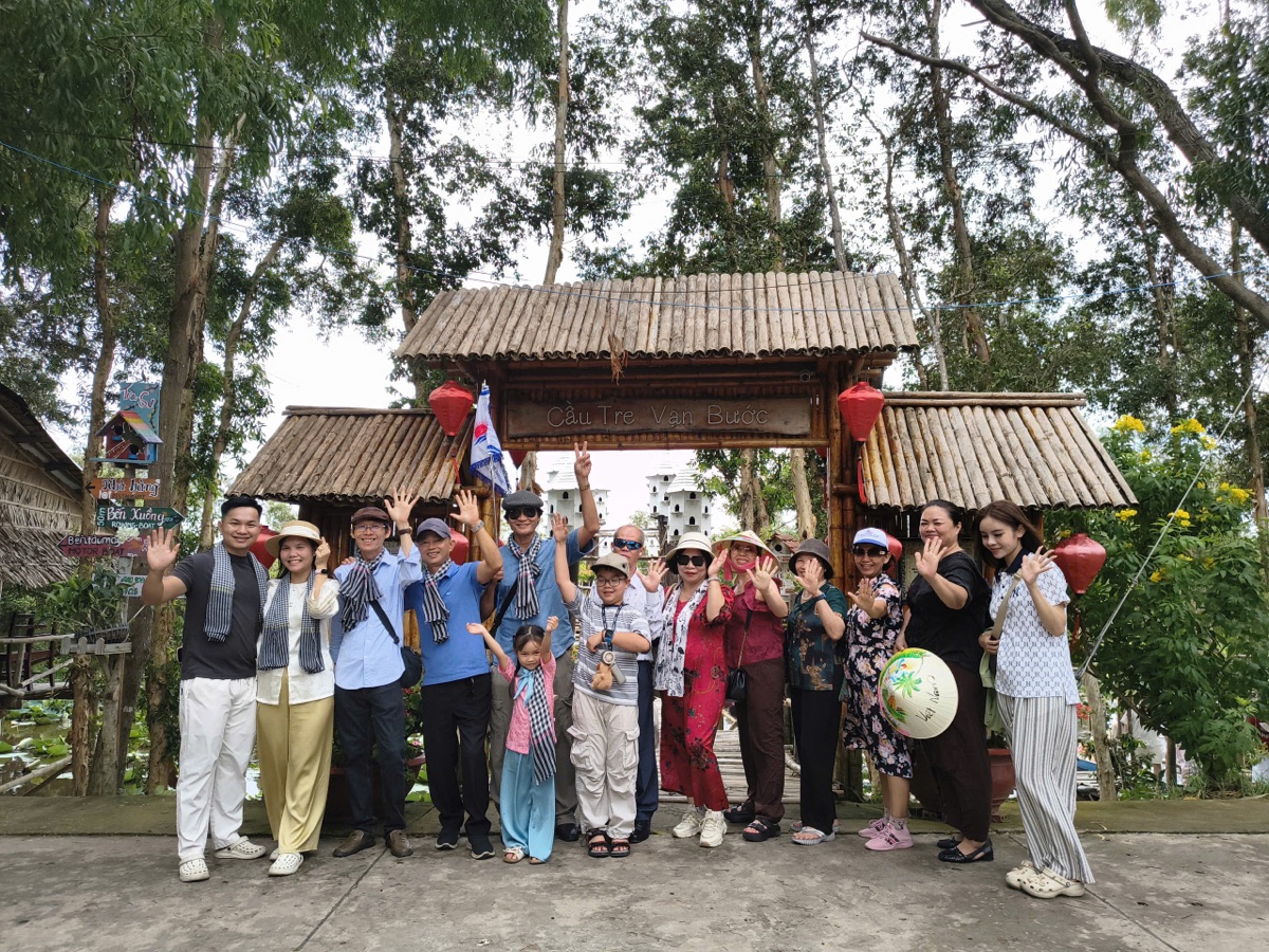 Ảnh thực tế khách check-in tại núi Sam, Châu Đốc — 5
