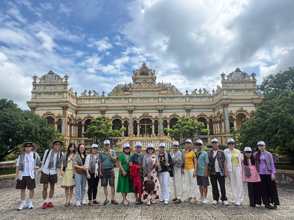 Chùa Vĩnh Tràng, Mỹ Tho - ảnh thật khách đi tour cùng Du Lịch Bình Minh