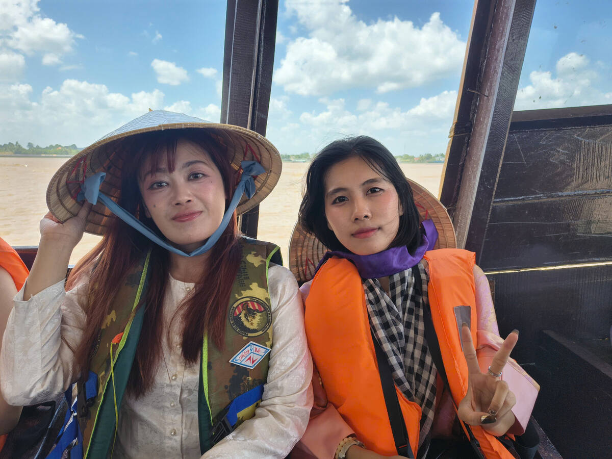 Du ngoạn sông Tiền - ảnh thật khách đi tour cùng Du Lịch Bình Minh