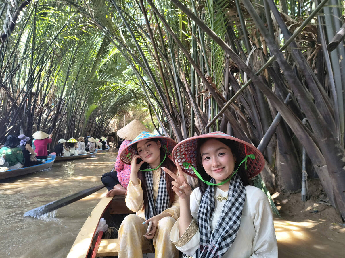 Rạch dừa nước, cù lao Thới Sơn - ảnh thật khách đi tour cùng Du Lịch Bình Minh