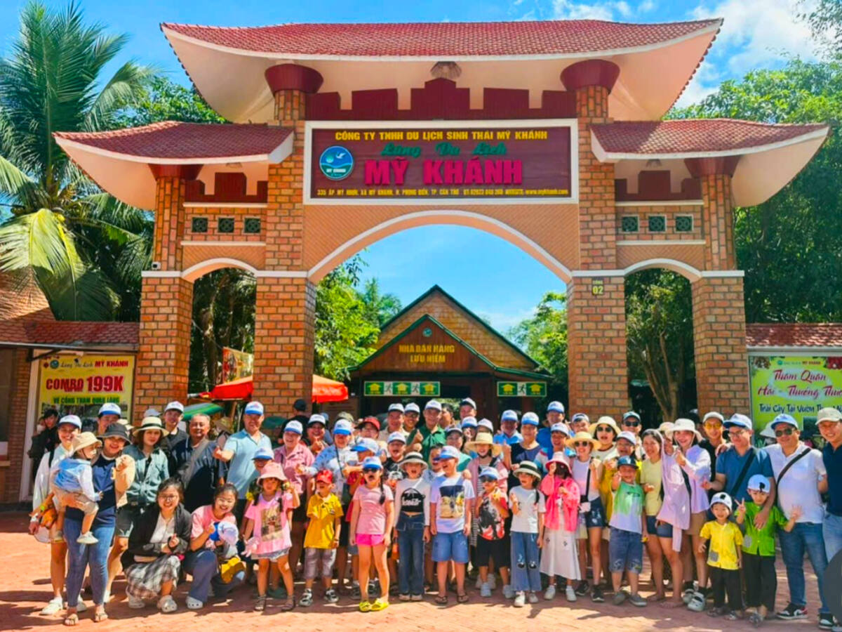Cổng Làng Du Lịch Mỹ Khánh trong tour Sài Gòn - Cần Thơ 1 ngày