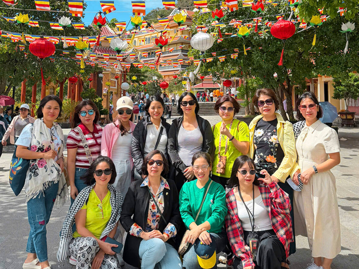 Đoàn khách Du Lịch Bình Minh trong hành trình Tây Ninh - ảnh thật khách đi tour Tây Ninh Núi Bà Đen 1 ngày cùng Du Lịch Bình Minh