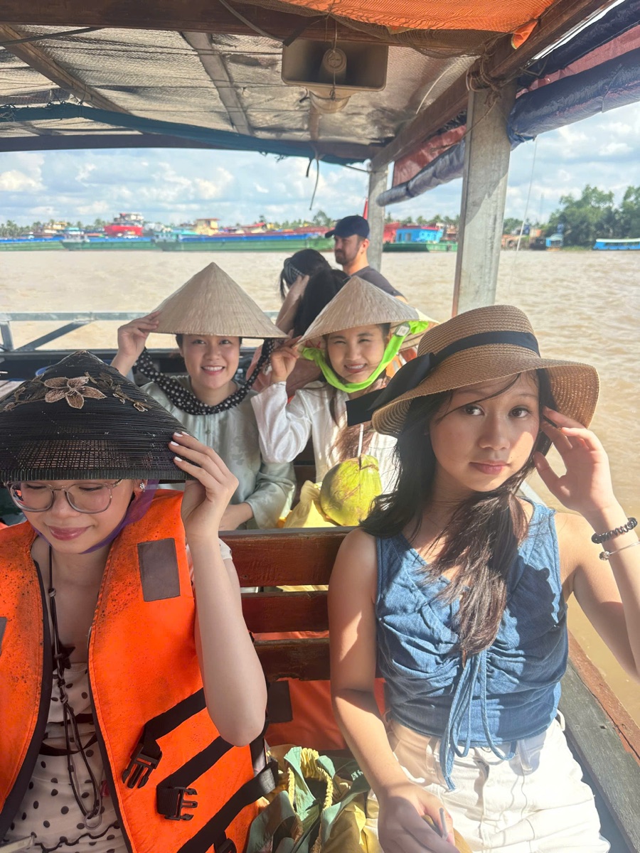 Ảnh thực tế khách check-in tại sông Tiền, Tiền Giang – Bến Tre