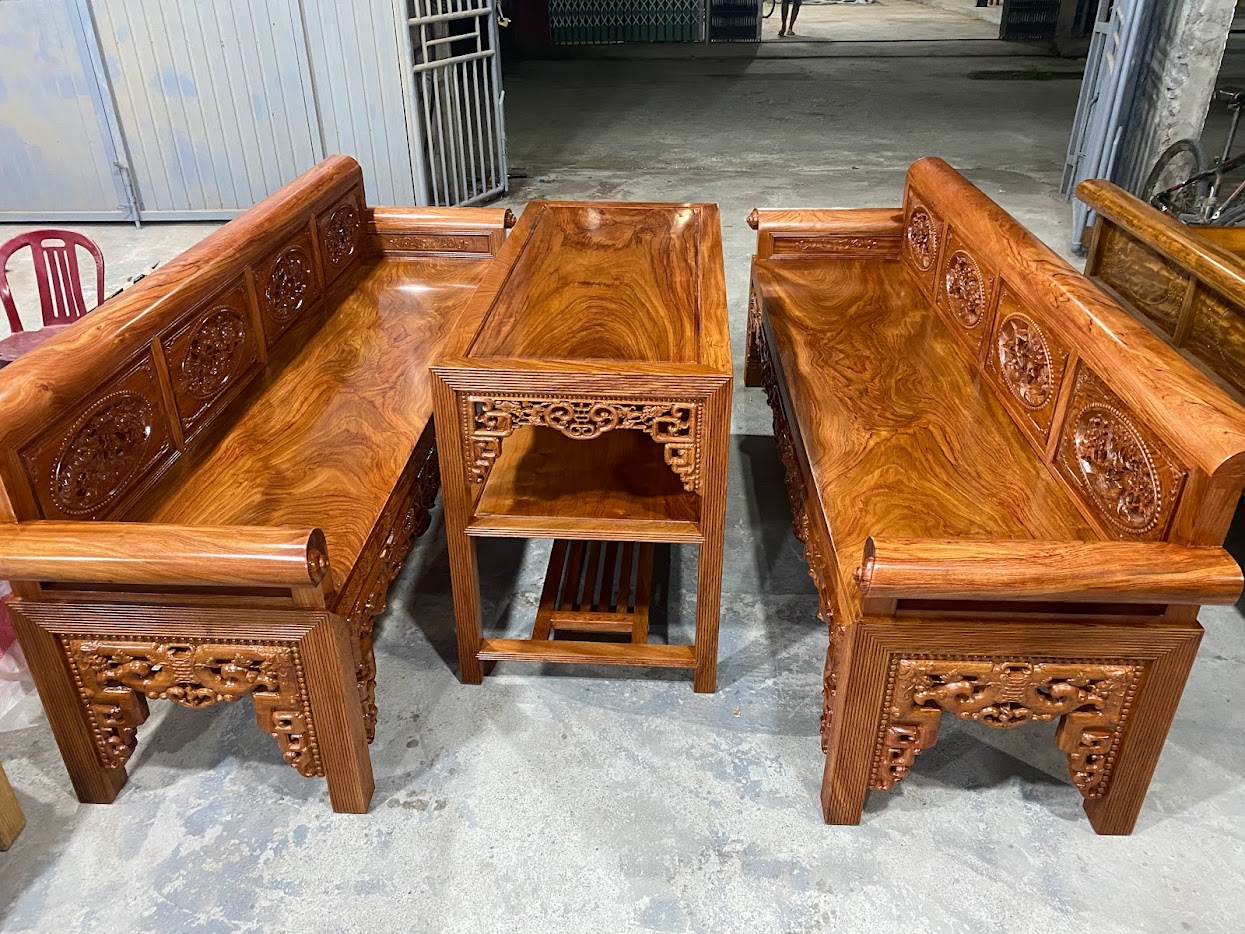 Bộ ghế Trường Kỷ - Sự tinh hoa của nghệ thuật gỗ tại Xưởng Đồ Gỗ Nhân Khang