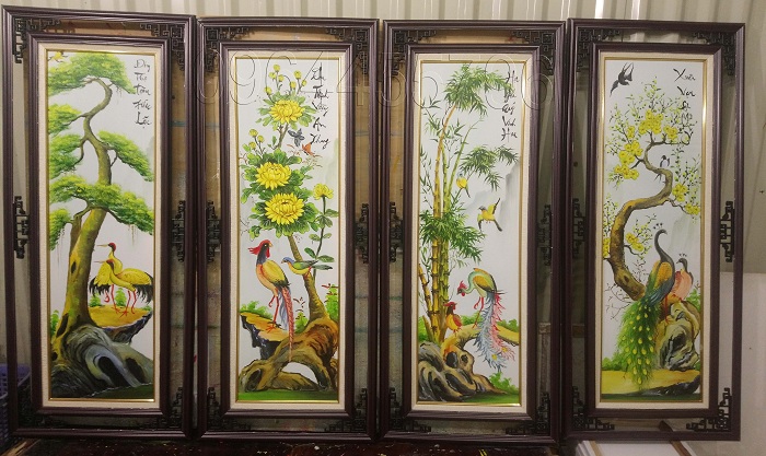 Cách sắp xếp tranh tứ quý