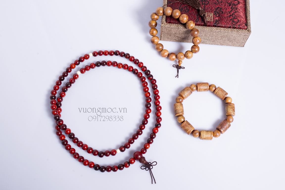 Vòng tay gỗ Huyết Long – Món quà ý nghĩa dành tặng những người thân yêu của bạn