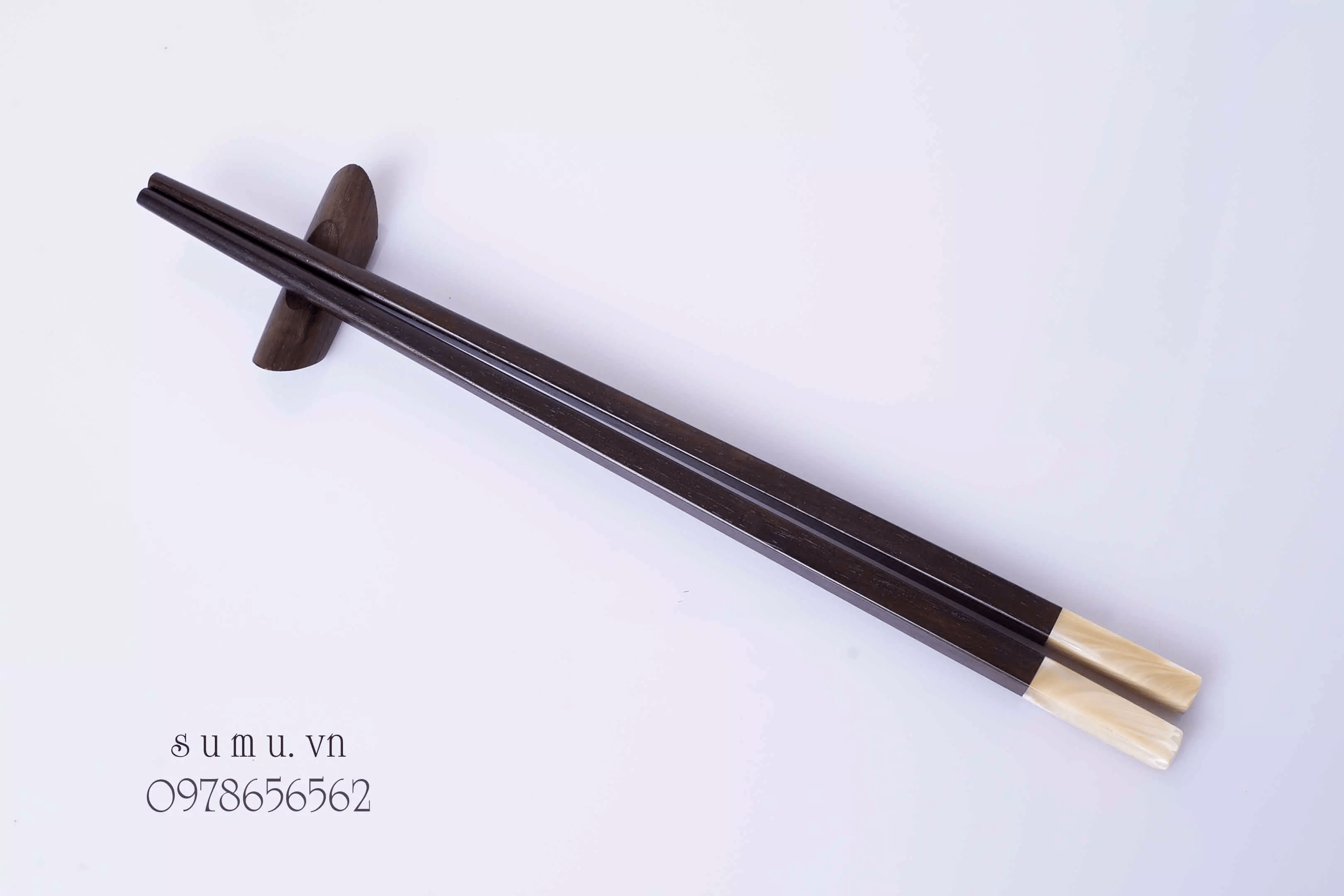 Đũa Gỗ Cao Cấp - Sự Lựa Chọn Bảo Vệ Sức Khỏe Gia Đình