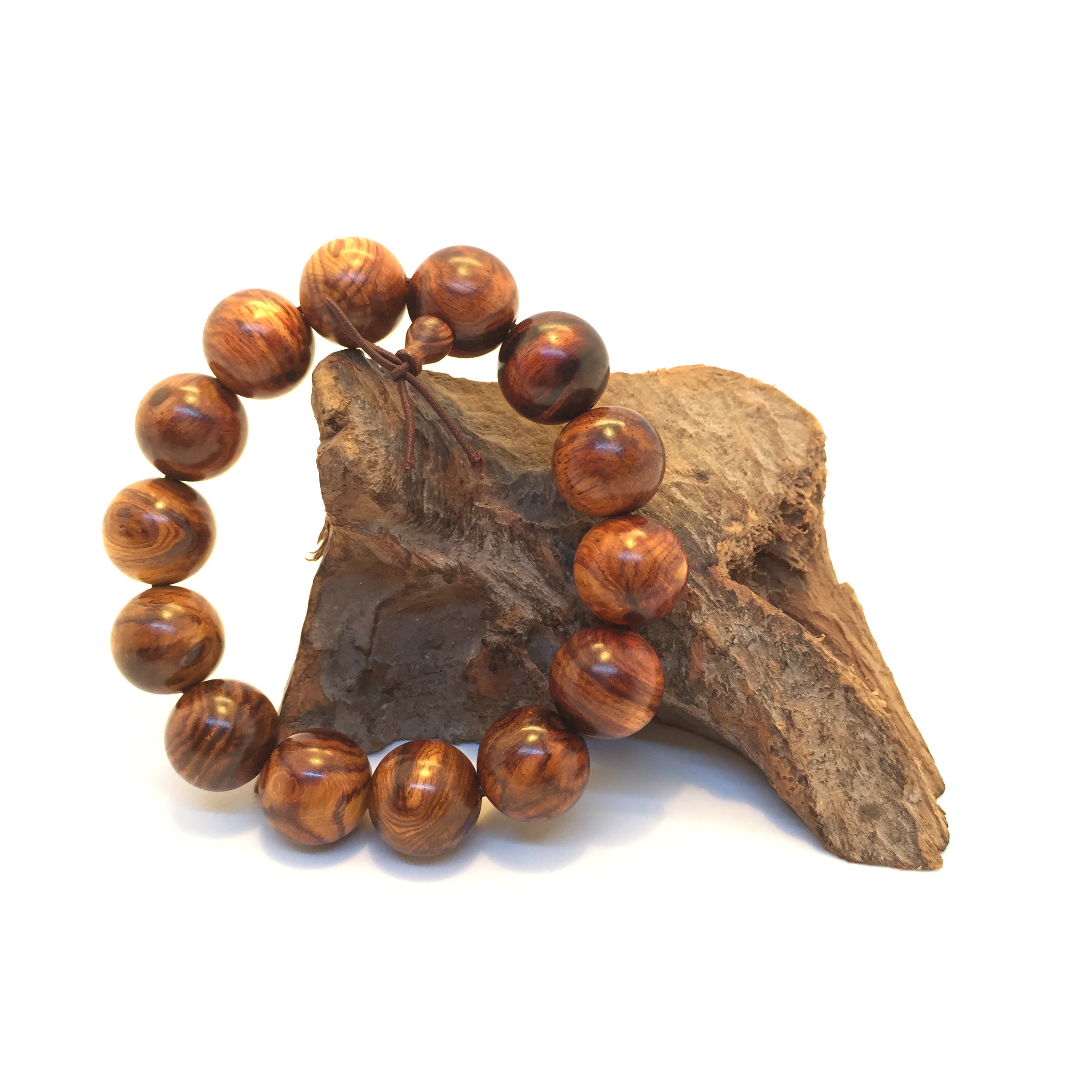 Hướng dẫn cách phân biệt gỗ sưa đỏ thật