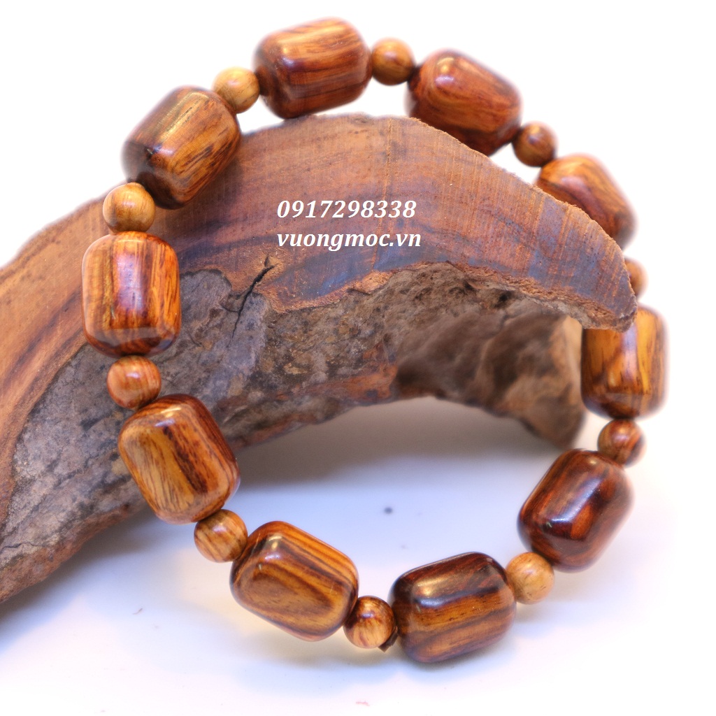 Cách chọn vòng tay theo phong thủy dành cho nam và nữ