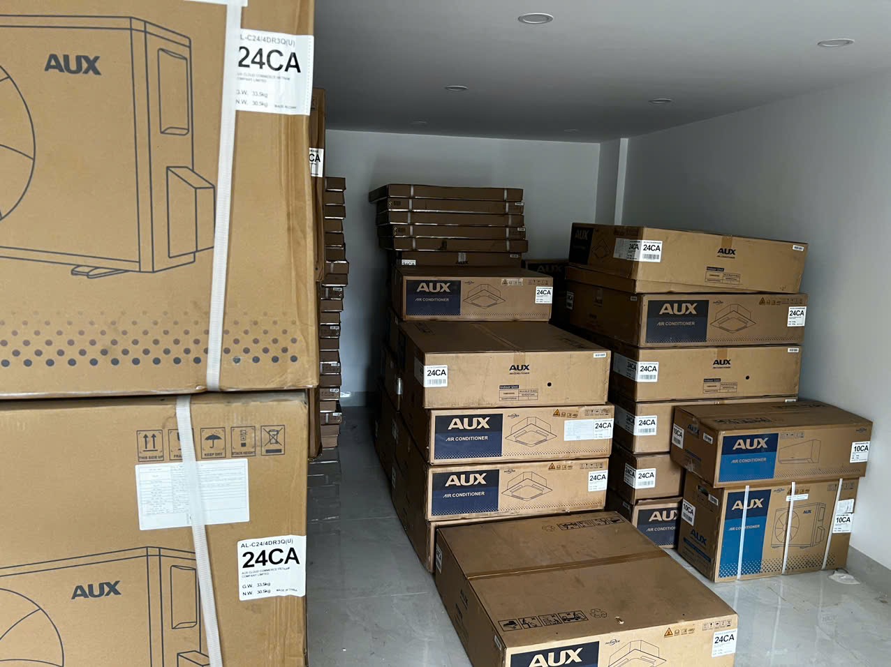 Lắp Đặt Máy Lạnh AUX Tại TP.HCM Giá Rẻ, Chuẩn Kỹ Thuật | Điện Lạnh Nguyễn Linh