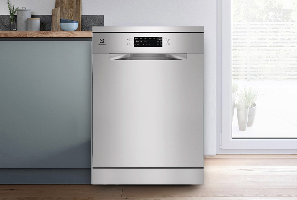 Khám Phá Máy Rửa Chén Electrolux ESA47200SX: Tự Động Mở Cửa, Sạch Hoàn Hảo