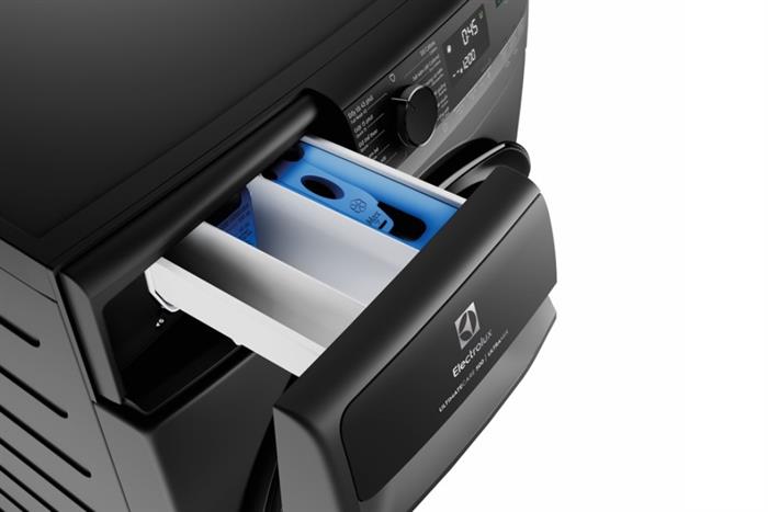 Máy sấy bơm nhiệt Electrolux UltimateCare 9 kg EDH903R7SC