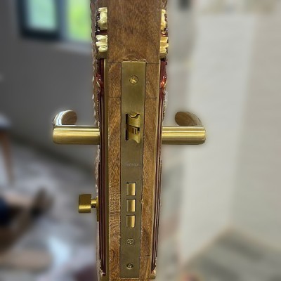 Khóa cửa chính và đại sảnh Demax CLK306 BRASS