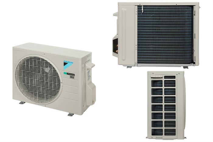 Máy lạnh treo tường Daikin FTKM60AVMV Inverter 2.5HP Model 2026