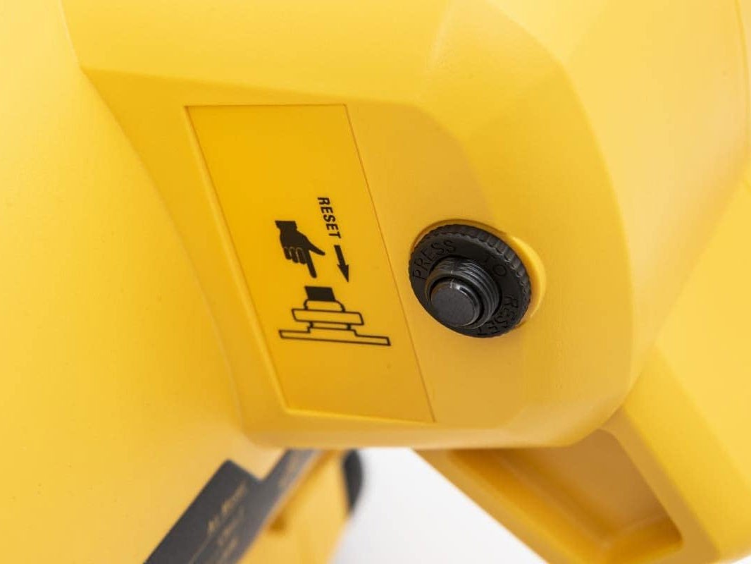 Máy thổi khô thảm, sàn Dewalt DXAM2250 130W