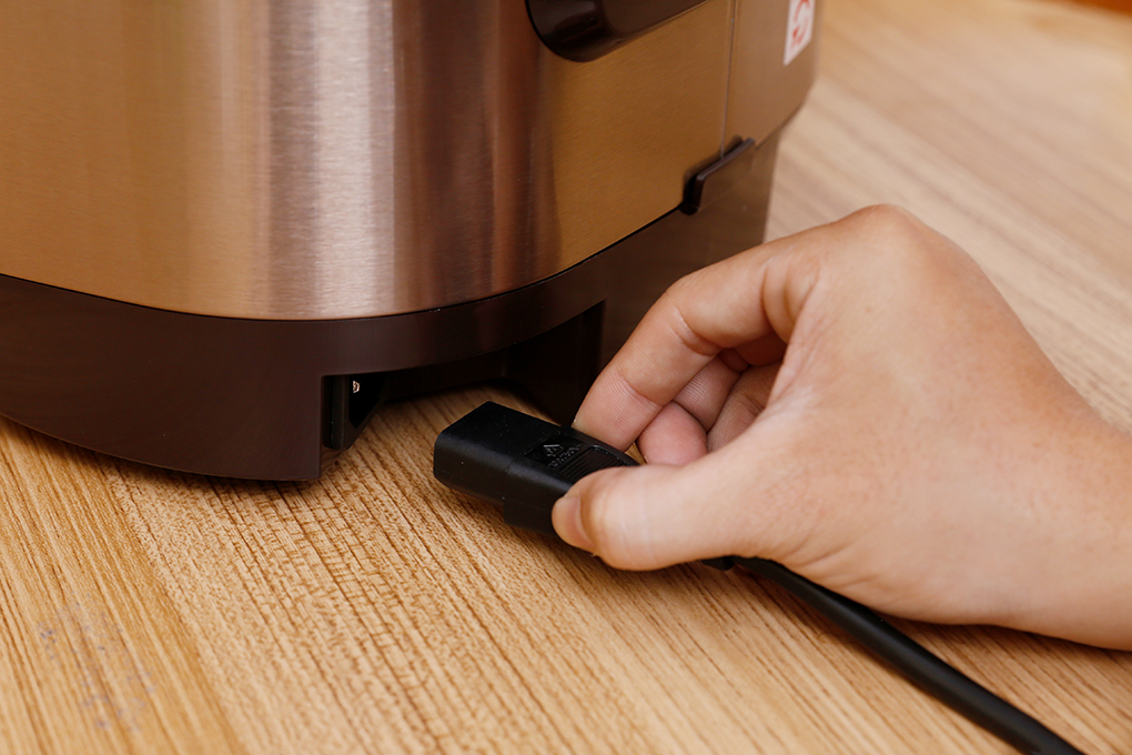 Nồi cơm điện cao tần Sharp 1.8 lít KS-IH190V-GL