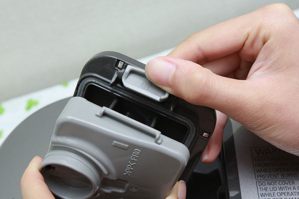 Nồi cơm cao tần Panasonic 1.8 lít SR-HB184KRA