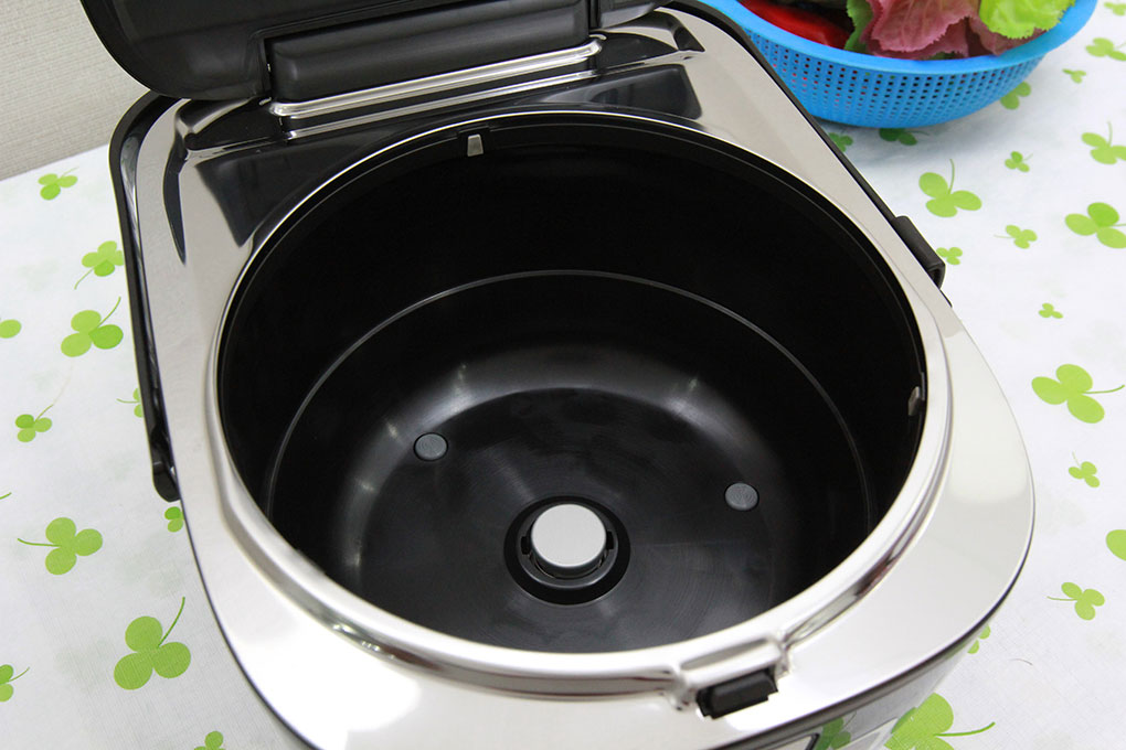 Nồi cơm cao tần Panasonic 1.8 lít SR-HB184KRA