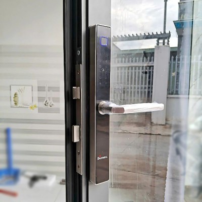 Khóa thông minh chống nước Demax EL-C102 SB APP