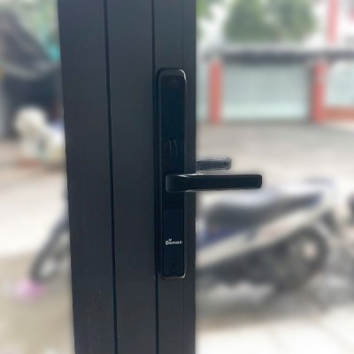 Khóa điện tử Demax EL606 BL App Wifi