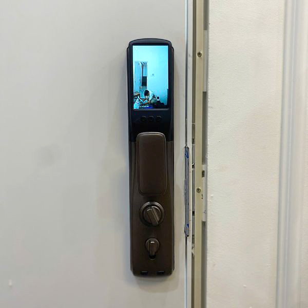 Khóa thông minh tự động màn hình chuông Demax SL818 AC APP REMOTE
