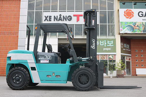 Xe nâng 7 tấn Kion Baoli KBD70, sử dụng động cơ Isuzu Nhật Bản