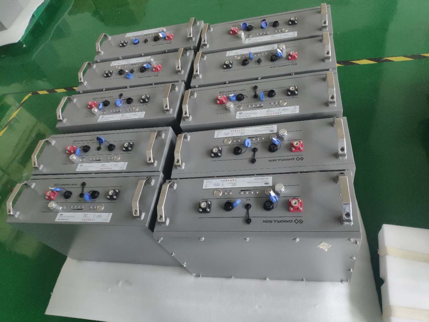 Ắc quy lithium tại nhà máy EKT