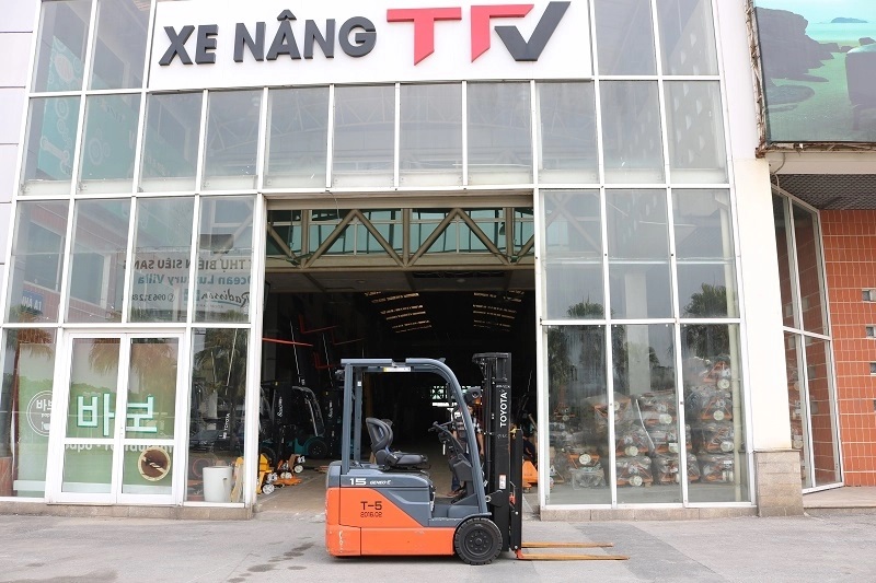 Xe nâng cũ Toyota