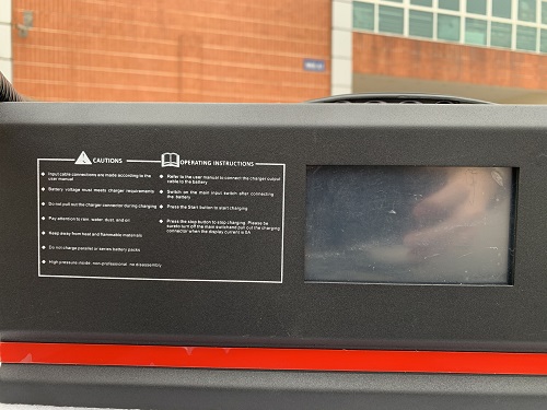 Bộ sạc ắc quy lithium 24V- 100A hiệu EIKTO, hàng mới 100%