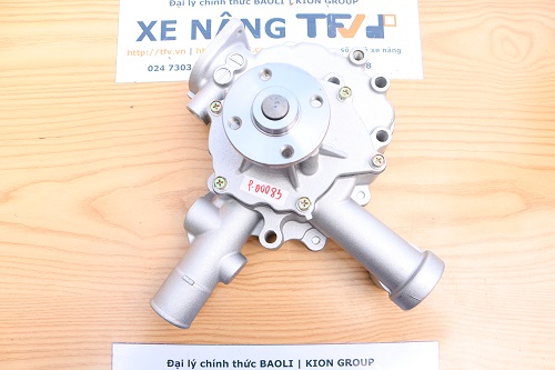 Bơm nước làm mát xe nâng Toyota mã 12004142 hiệu Total Source. Mã P.00083