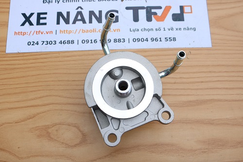 Bơm tay xe nâng  Toyota model model 7-8FD10~35 mã  23302-23440-71