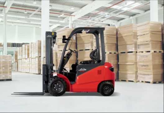 Ứng dụng thực tiễn của Xe nâng điện Linde E15-35 B