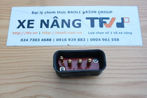 Giắc kết nối ắc quy xe nâng 30A cổng đực, hàng mới 100%