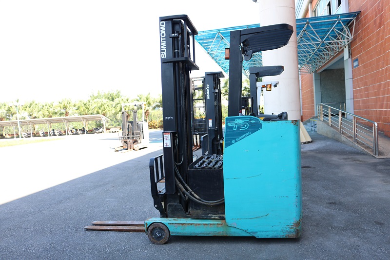 Xe nâng điện hiệu Sumitomo